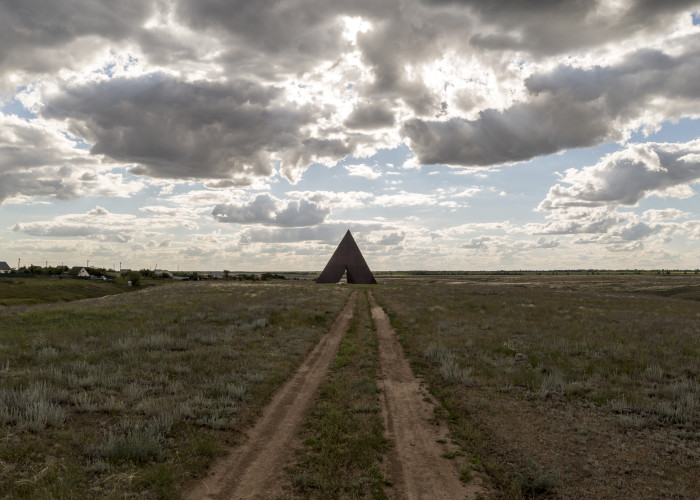 Памятник жертвам Сталинградской битвы. Фотография 2