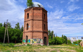 Заброшенная водонапорная башня (Уфа)